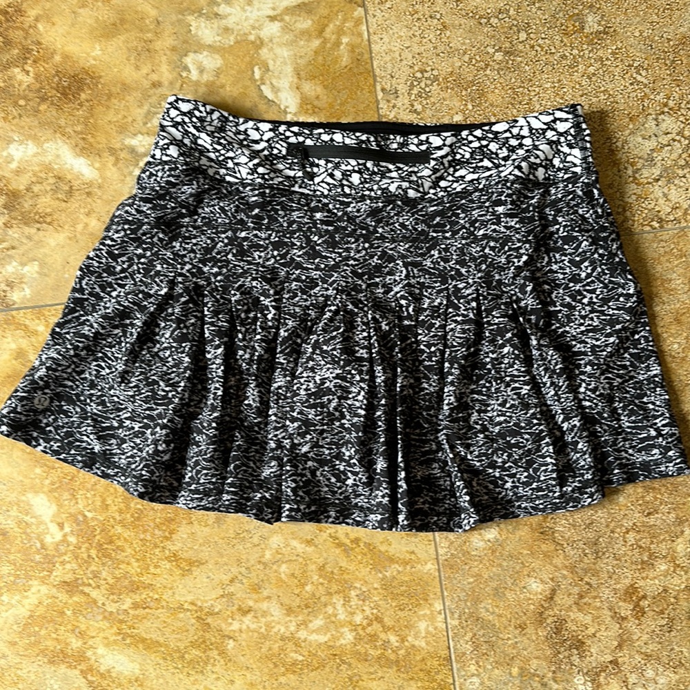LuLuLemon Pacesetter Skirt